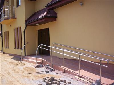 Podjazdy dla inwalidów - zdjęcie nr 1