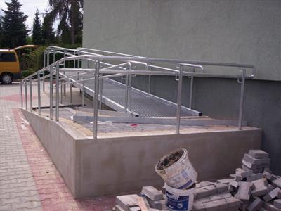 Podjazdy dla inwalidów - zdjęcie nr 10