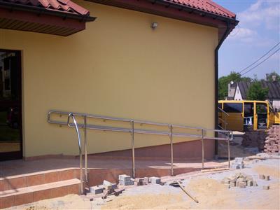 Podjazdy dla inwalidów - zdjęcie nr 2