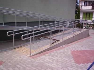 Podjazdy dla inwalidów - zdjęcie nr 7